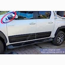 TOYOTA HILUX GÖVDE KORUMA KAPI KAPLAMASI PLASTİĞİ 4 PARÇA